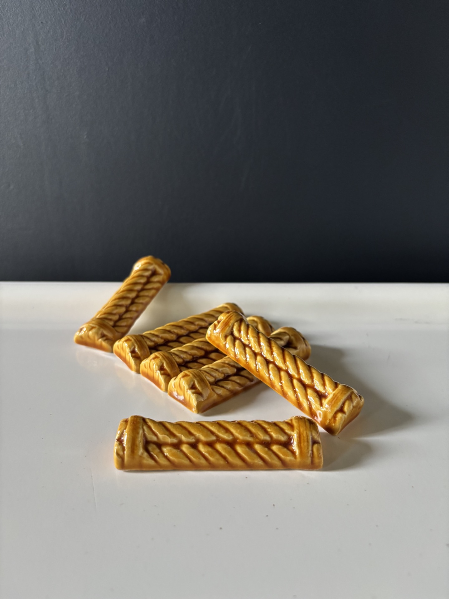 porte-couteaux vintage céramique brun motif tressé